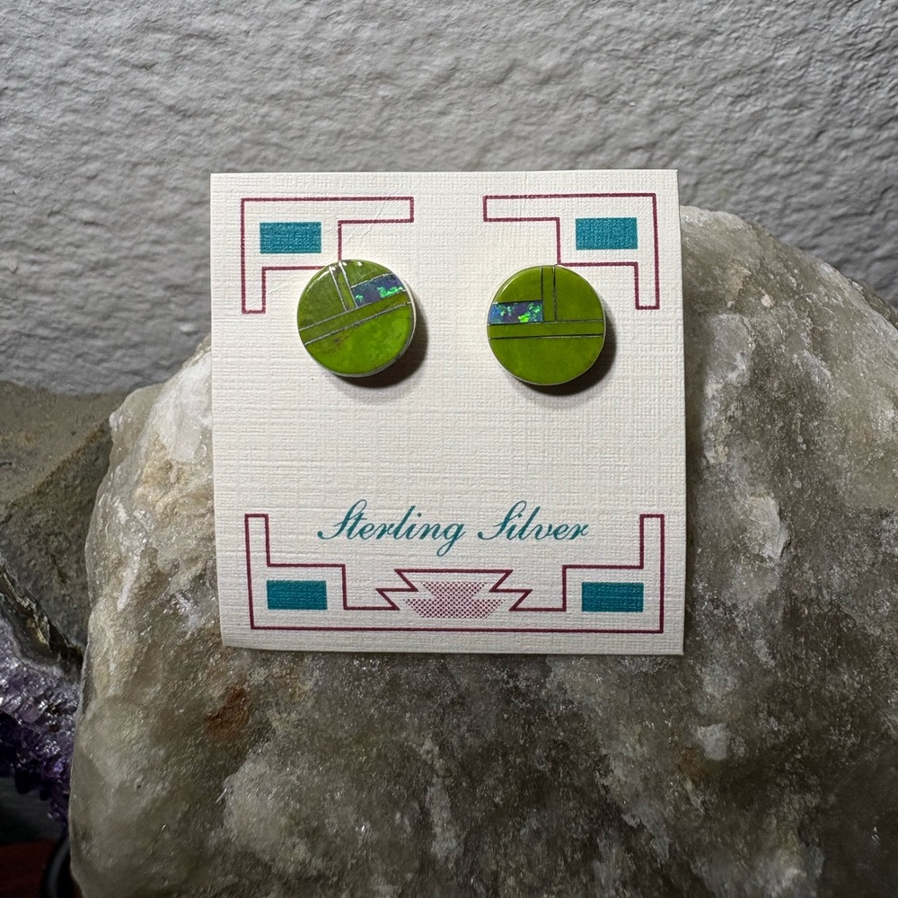 Gaspeite Inlay and Lab Opal